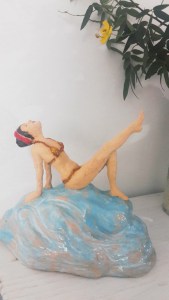 Bulutların Üzerinde Seramik Heykel